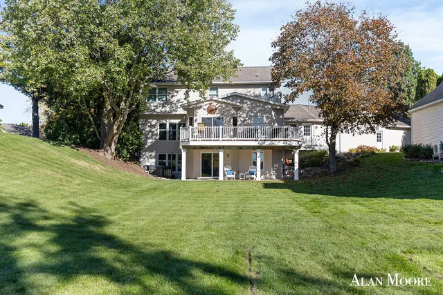 $1,325,000 | 6574 Gran Via Drive Northeast, Rockford, MI 49341