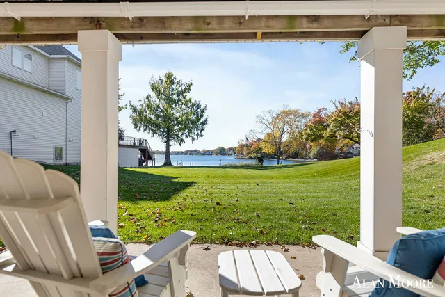 $1,325,000 | 6574 Gran Via Drive Northeast, Rockford, MI 49341