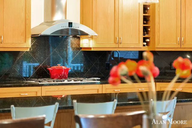 $1,325,000 | 6574 Gran Via Drive Northeast, Rockford, MI 49341