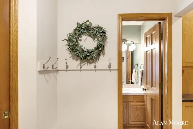 $1,325,000 | 6574 Gran Via Drive Northeast, Rockford, MI 49341