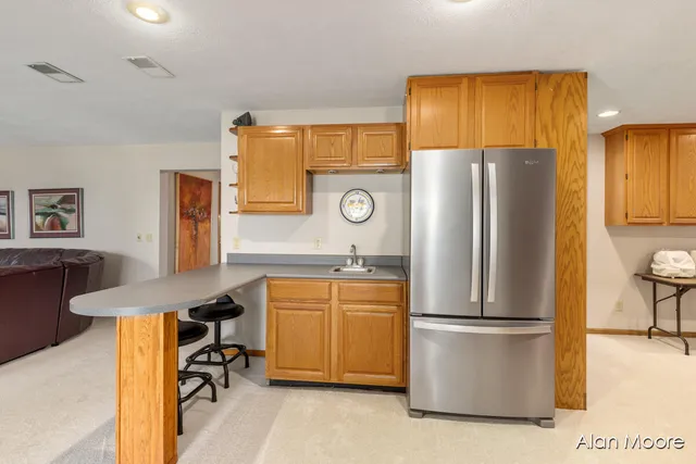 $1,325,000 | 6574 Gran Via Drive Northeast, Rockford, MI 49341