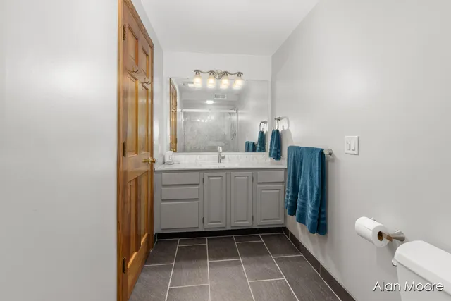 $1,325,000 | 6574 Gran Via Drive Northeast, Rockford, MI 49341