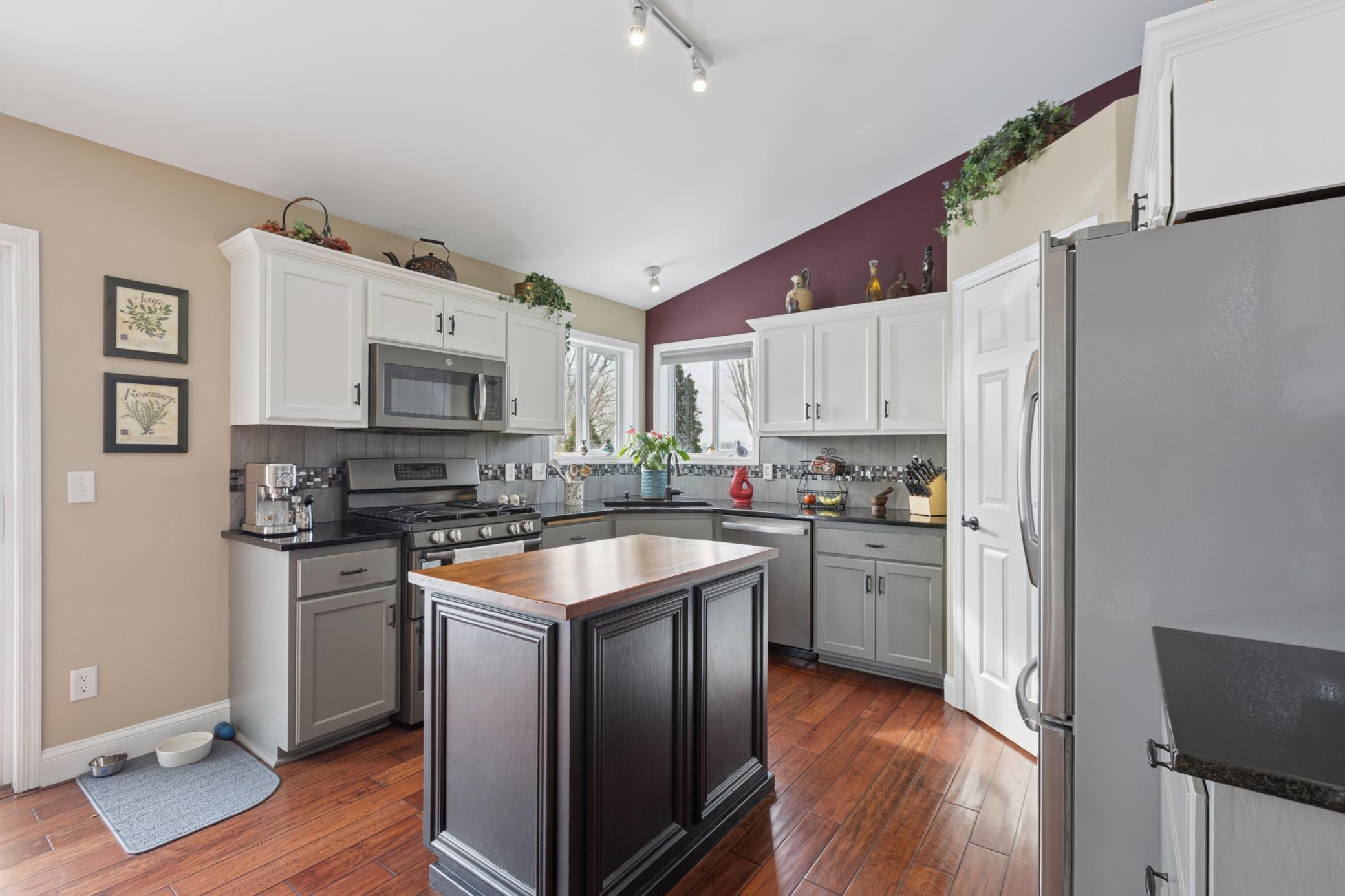 932 Deerfield Road Watertown, MN 55388 - Photo 7 of 59