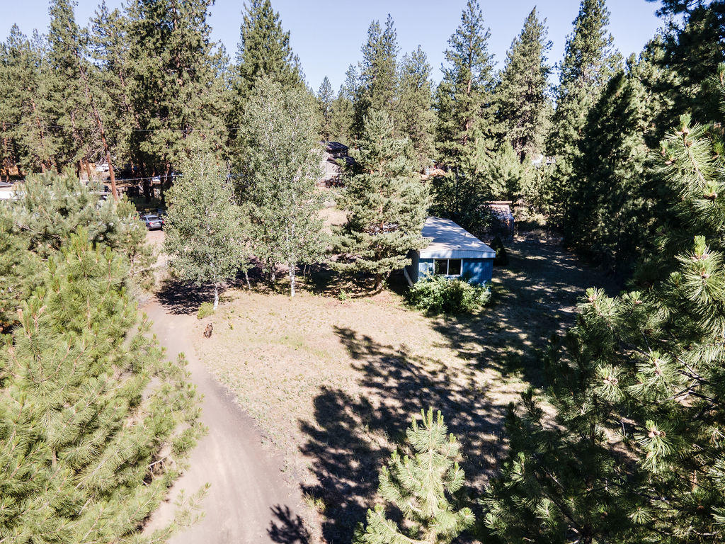 60153 Navajo Road Bend, OR 97702 - Photo 6 of 20 Overhead