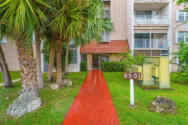 $315,000 | 8501 Northwest 8th Street, Unit 105, Miami, FL 33126
