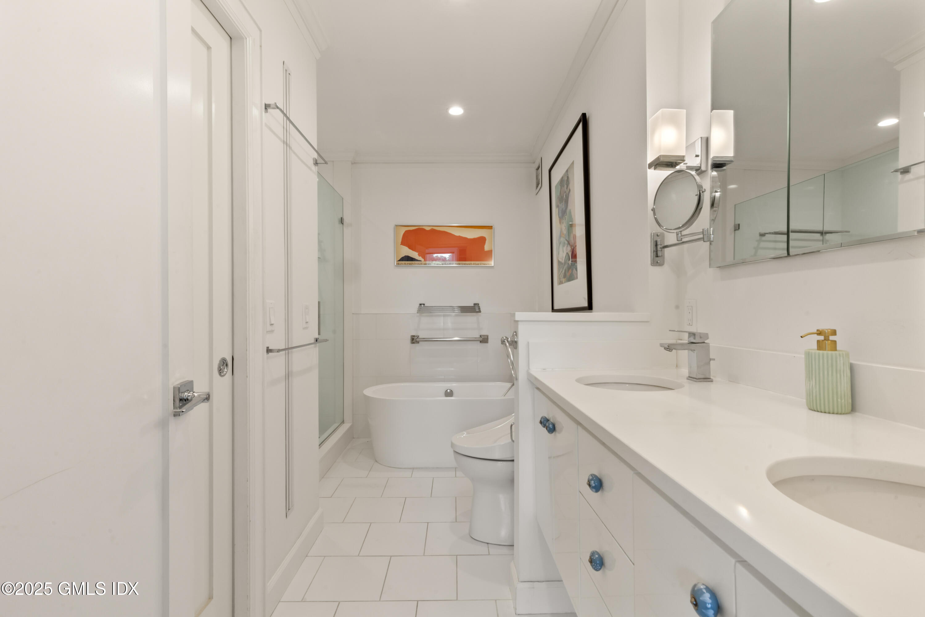 5 Putnam Hill, Unit 2D Greenwich, CT 06830 - Photo 14 of 26 N