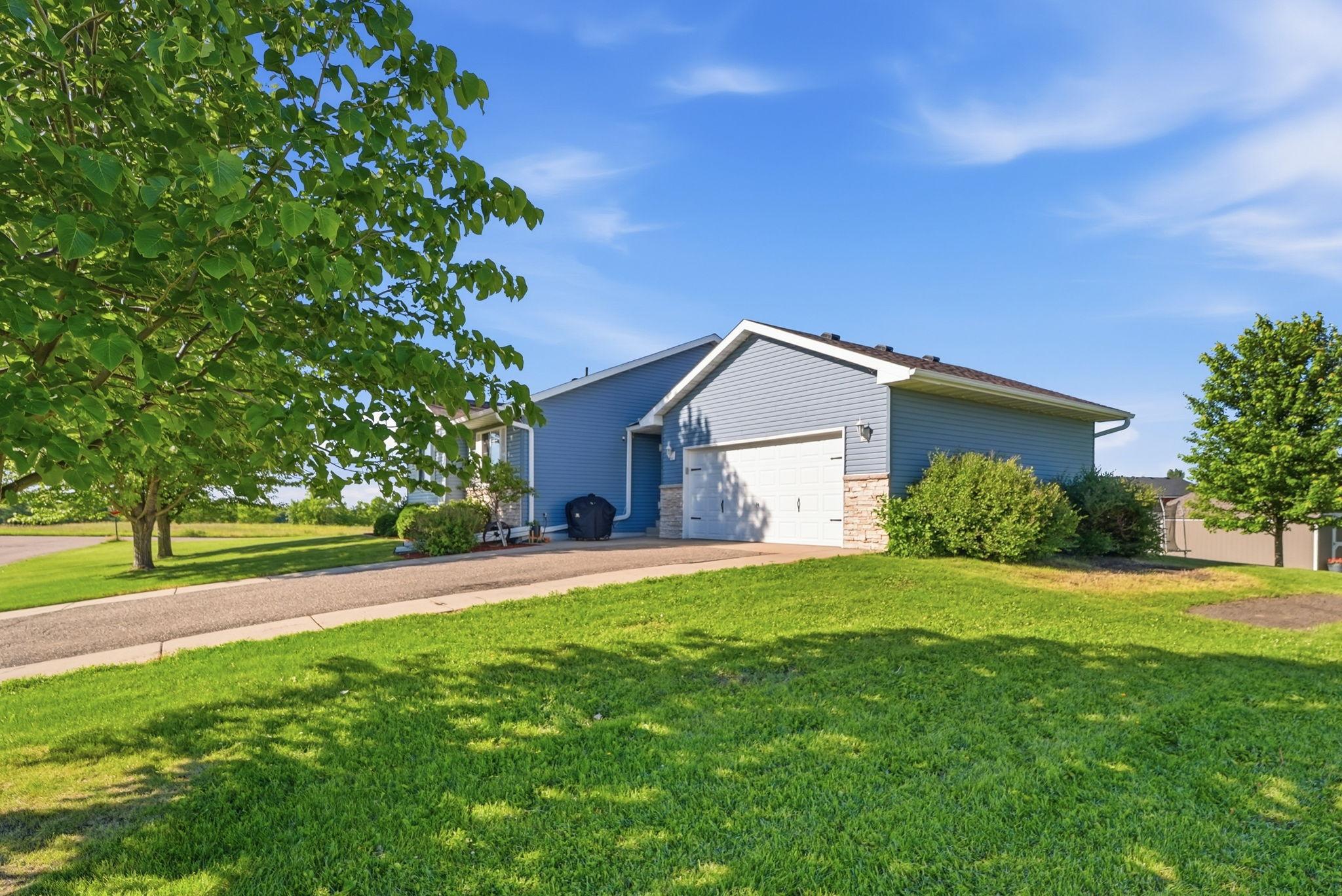 121 Shire Road Watkins, MN 55389 - Photo 2 of 35