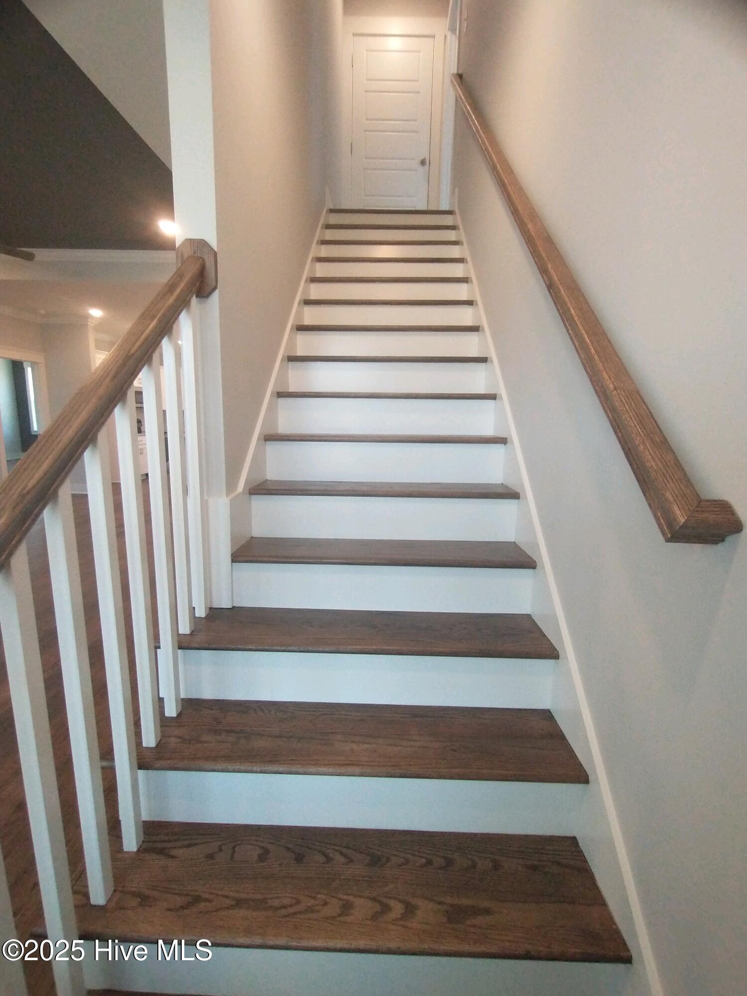 569 Workhorse Lane Ayden, NC 28513 - Photo 27 of 34 Stairway