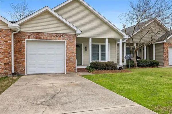$1,650 | 324 Fountains Park Boulevard, Mandeville, LA 70448