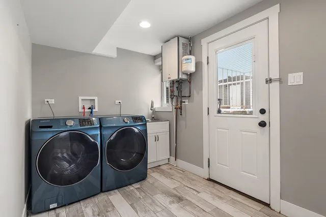 $405,000 | 7433 South 88th Avenue, Justice, IL 60458