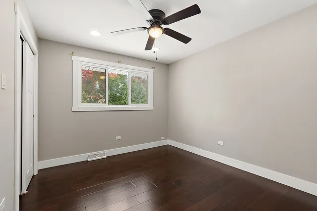 $405,000 | 7433 South 88th Avenue, Justice, IL 60458