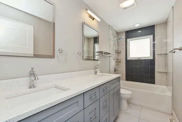 $405,000 | 7433 South 88th Avenue, Justice, IL 60458