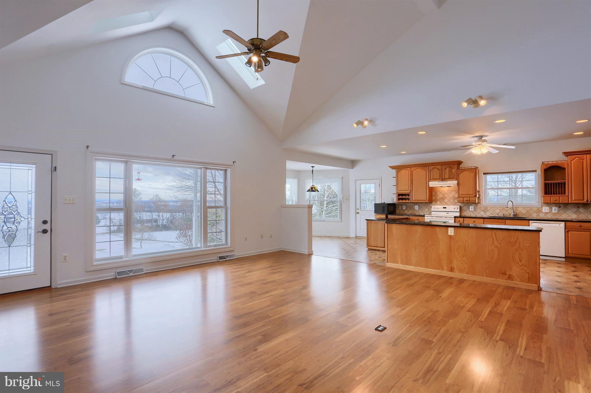 157 Locust Grove Road Dillsburg, PA 17019 - Photo 5 of 41 Gallery Image 5