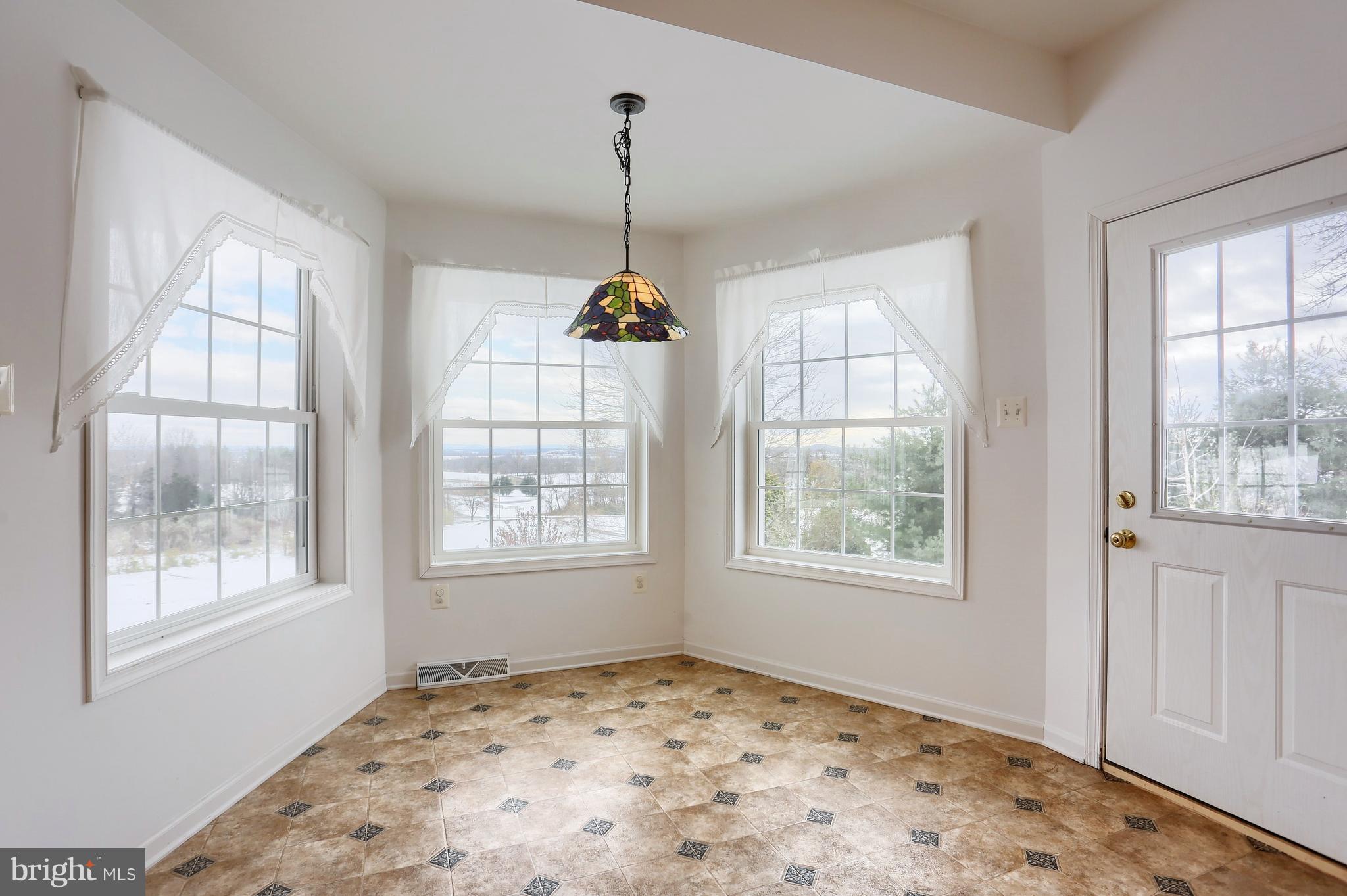 157 Locust Grove Road Dillsburg, PA 17019 - Photo 9 of 41 Gallery Image 9