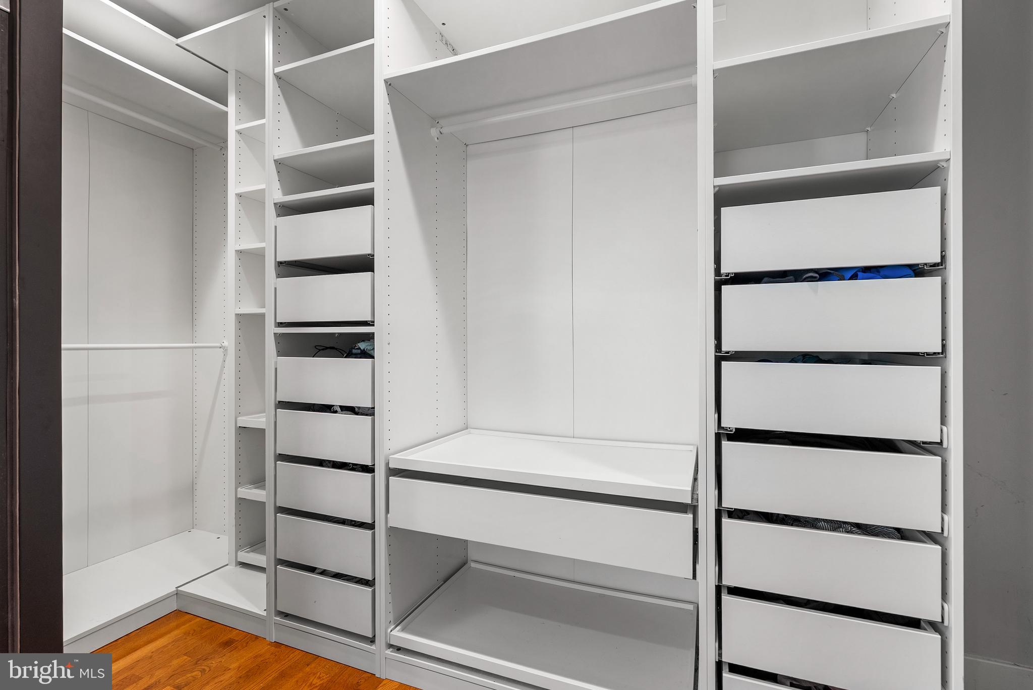 200 Meadowvale Road Lutherville-Timonium, MD 21093 - Photo 24 of 48 Primary Closet