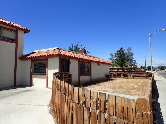 225 West Robertson Avenue Ridgecrest, CA 93555 - Photo 1 of 7 Gallery Image 1