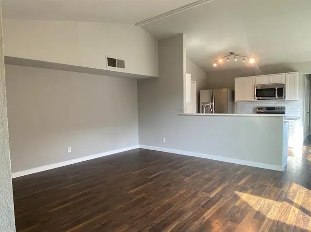 $1,500 | 6042 Dooley Drive, The Colony, TX 75056