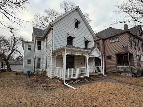 $168,700 | 718 17th Street, Rock Island, IL 61201