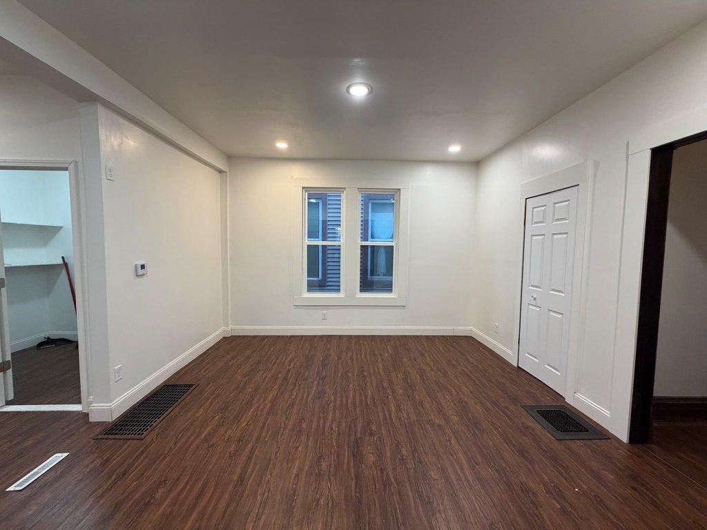 718 17th Street Rock Island, IL 61201 - Photo 10 of 33
