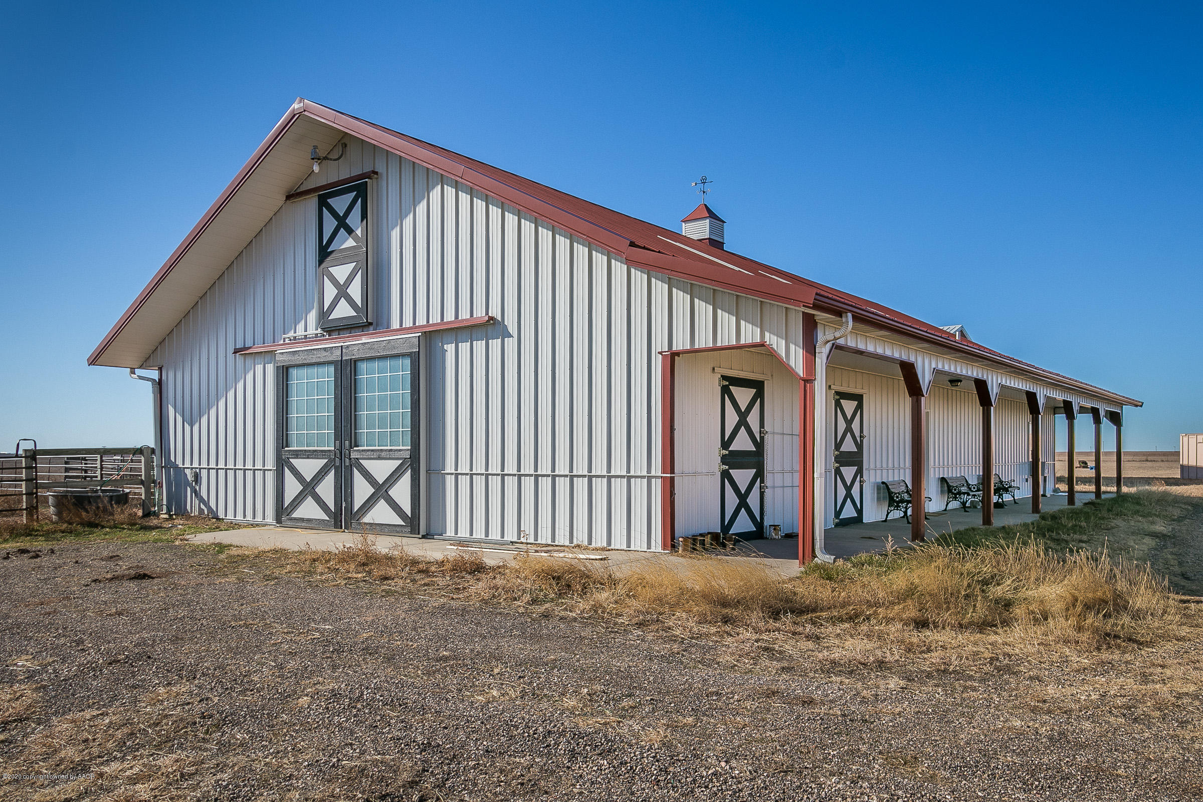 18601 West Costley Road Amarillo, TX 79119 - Photo 33 of 38 Barn