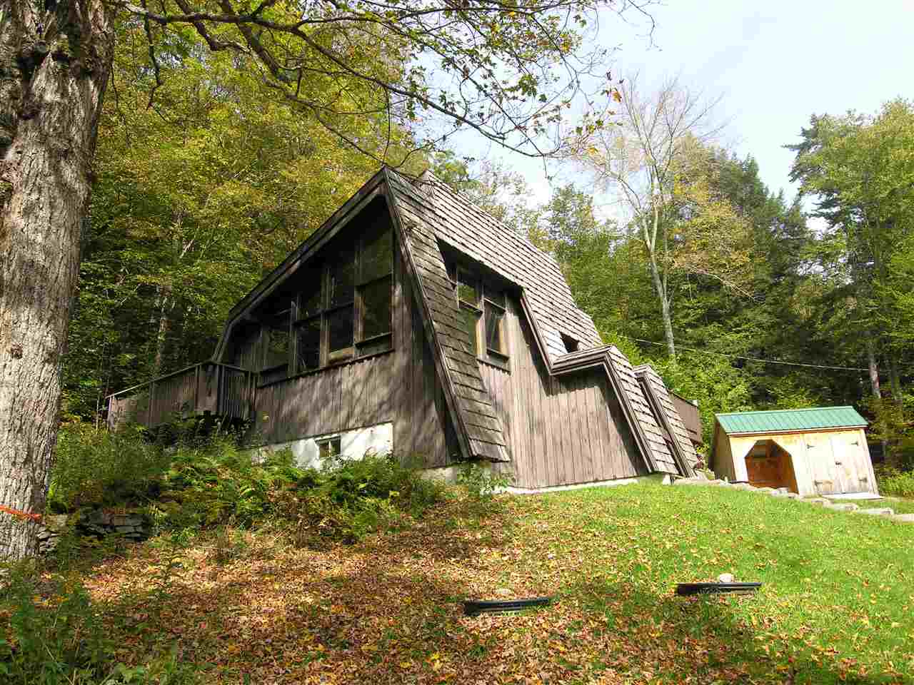 366 Hawk Mountain Road Pittsfield, VT 05762 - Photo 2 of 20