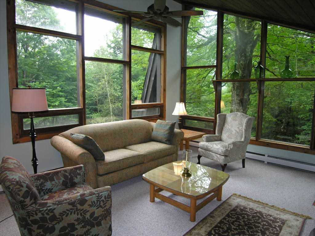 366 Hawk Mountain Road Pittsfield, VT 05762 - Photo 3 of 20