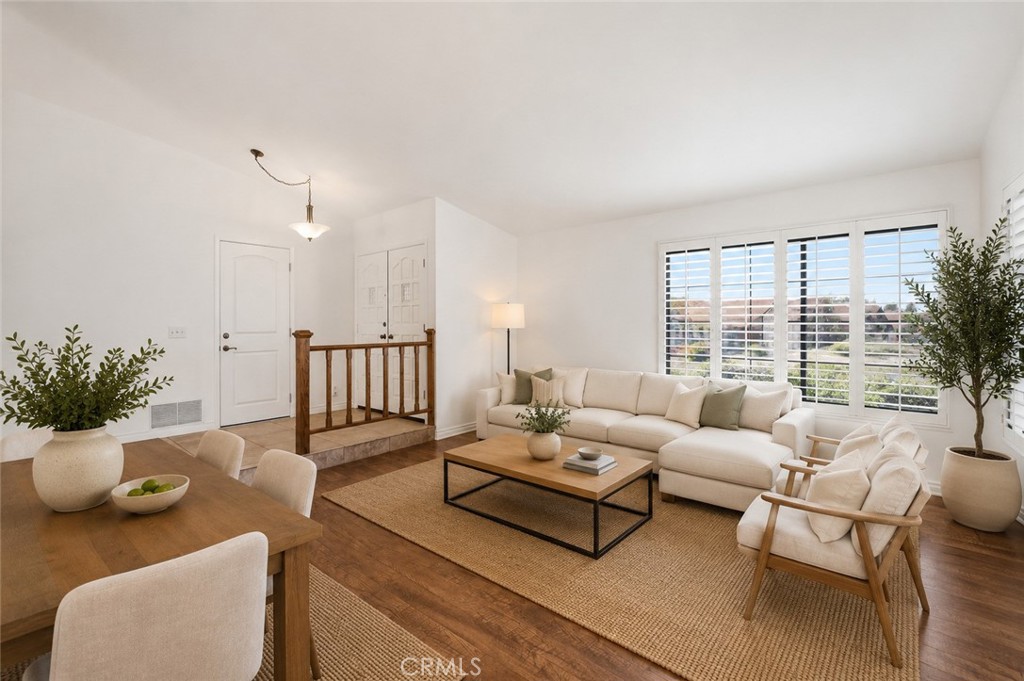 4384 Laurelhurst Road Moorpark, CA 93021 - Photo 9 of 44 Gallery Image 9