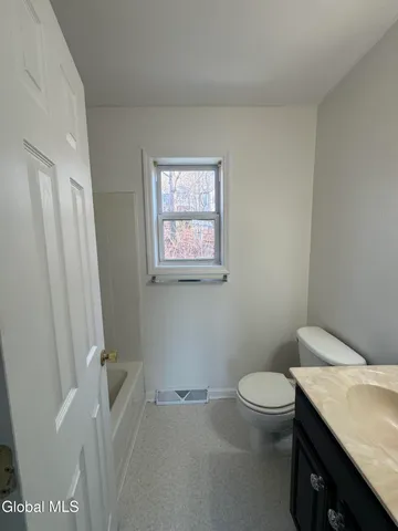 $319,000 | 31 Saratoga Street, Hoosick Falls, NY 12090