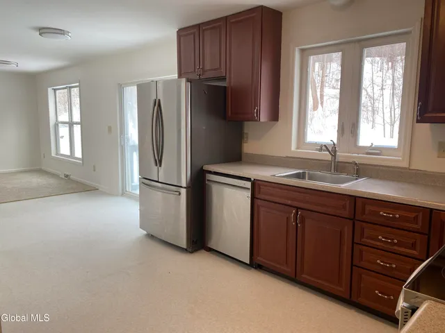 $319,000 | 31 Saratoga Street, Hoosick Falls, NY 12090