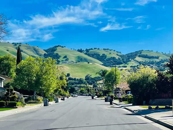 $1,750,000 | 3561 Slopeview Drive, San Jose, CA 95148