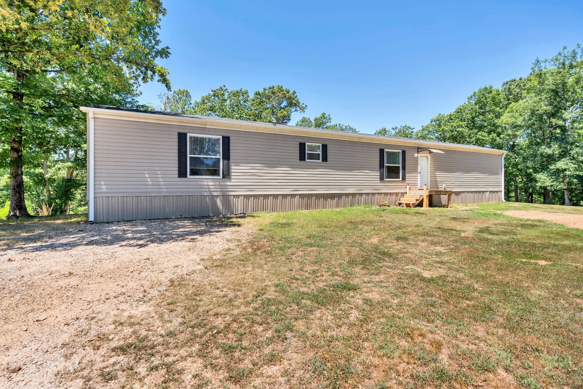65 Churt Pit Road Linden, TN 37096 - Photo 3 of 36 Gallery Image 3