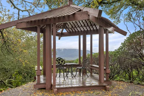 $2,295,000 | 17650 High Road, Sonoma, CA 95476