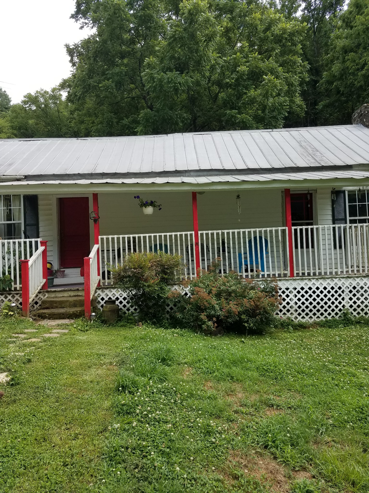 1982 Old Lake Road Lewisburg, TN 37091 - Photo 1 of 7 Gallery Image 1