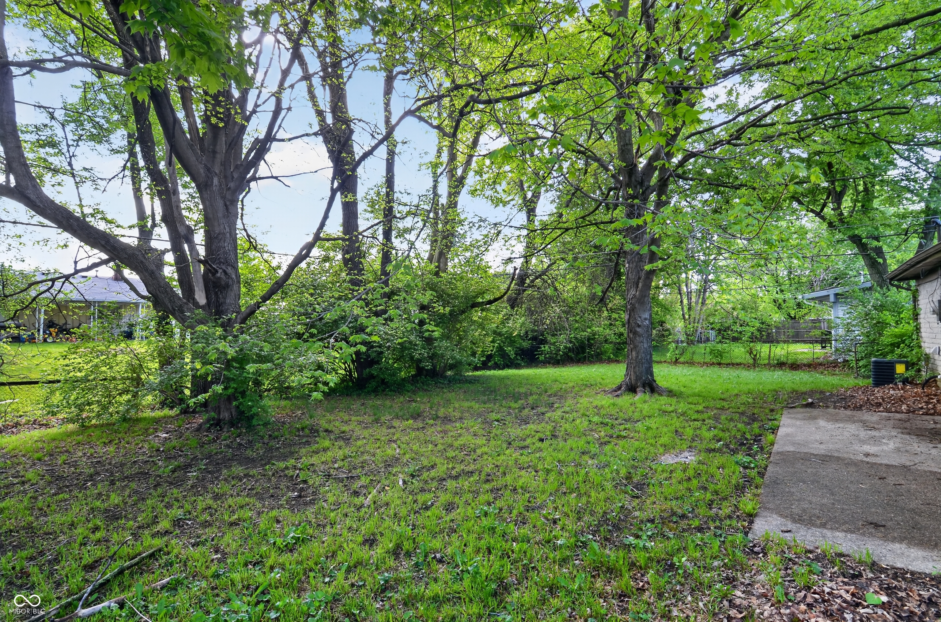3903 Marseille Road Indianapolis, IN 46226 - Photo 6 of 34 Gallery Image 6