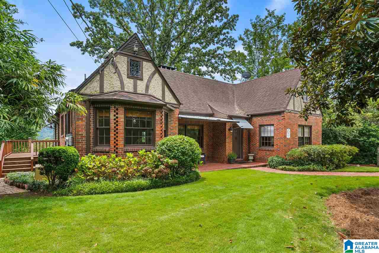 1453 Ridge Road Birmingham, AL 35209 - Photo 3 of 42