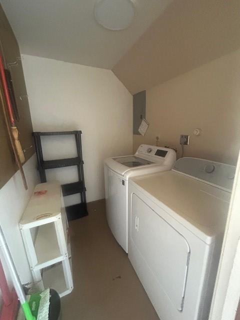 2821 Southeast 5th Circle Boynton Beach, FL 33435 - Photo 34 of 38 a utility room with dryer and washer