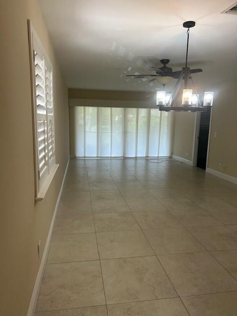 2821 Southeast 5th Circle Boynton Beach, FL 33435 - Photo 4 of 38 a view of an empty room and window