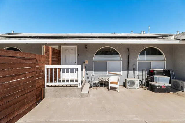 $1,100,000 | 25832 Magnolia Avenue, Escalon, CA 95320