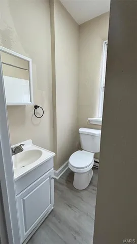 $725 | 7166 Lyndover Place, Unit F, St. Louis, MO 63143