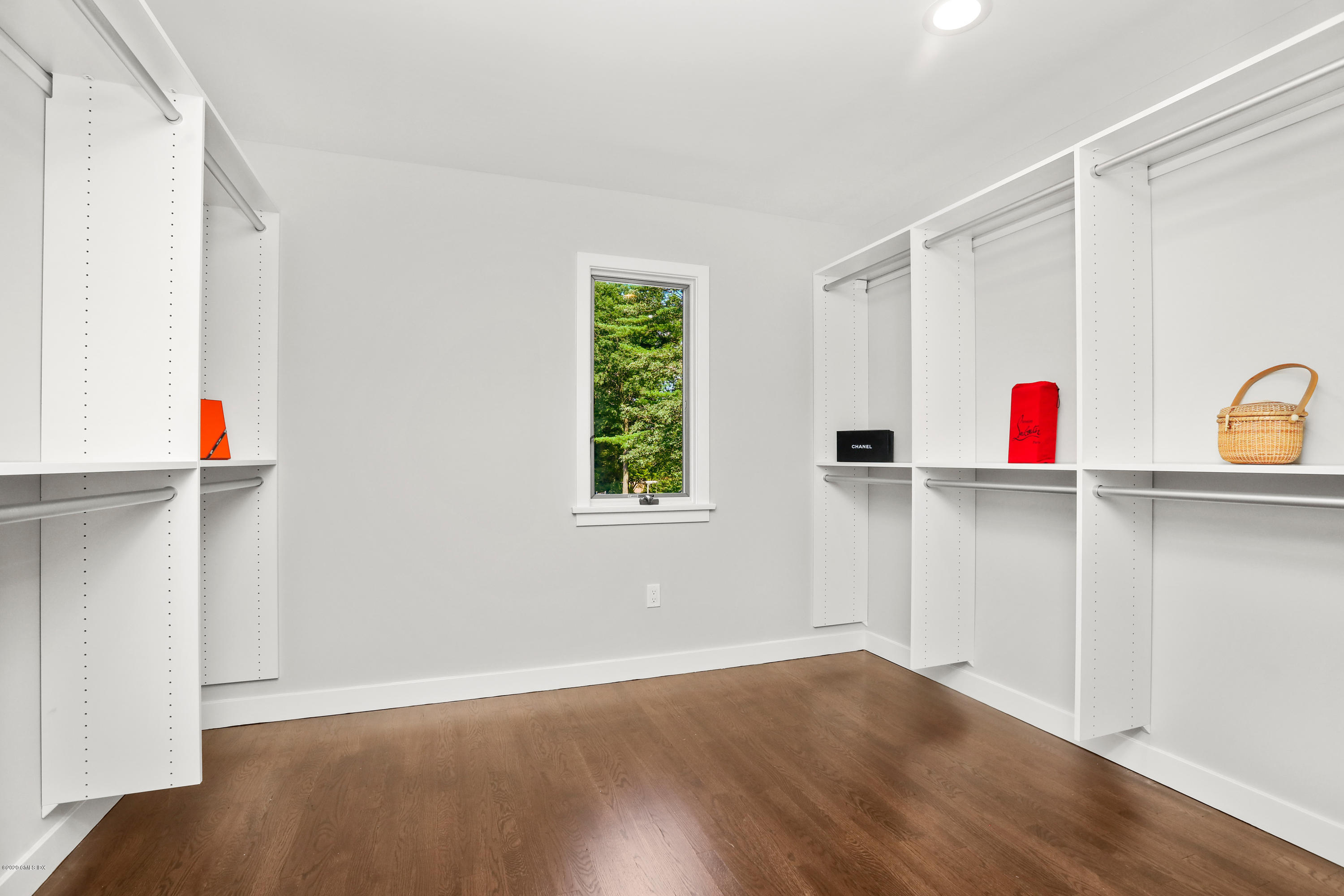 20 Harkim Road Greenwich, CT 06831 - Photo 18 of 29 031-025-028-4200x2800-300dpi