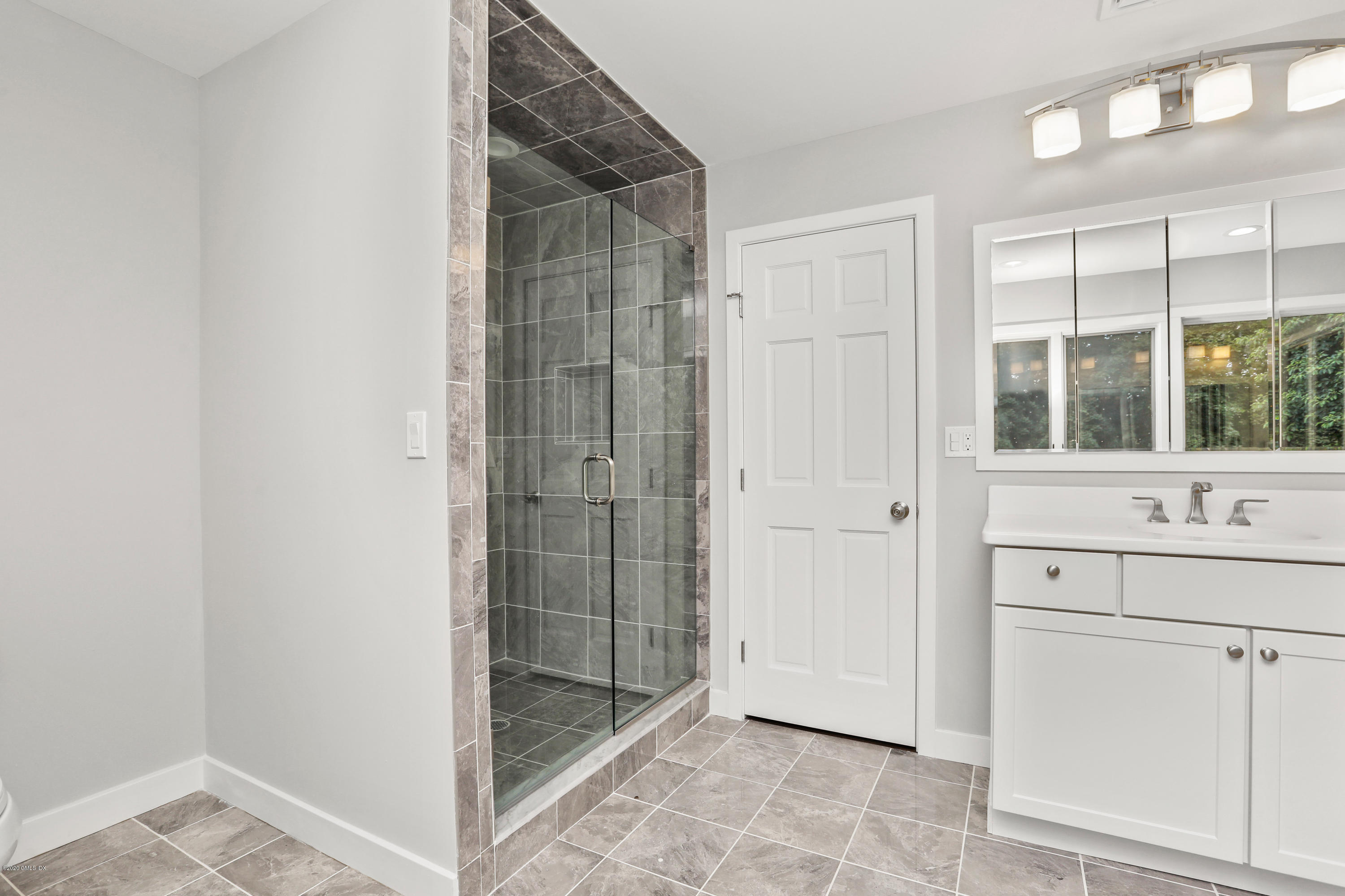 20 Harkim Road Greenwich, CT 06831 - Photo 20 of 29 035-030-032-4200x2800-300dpi