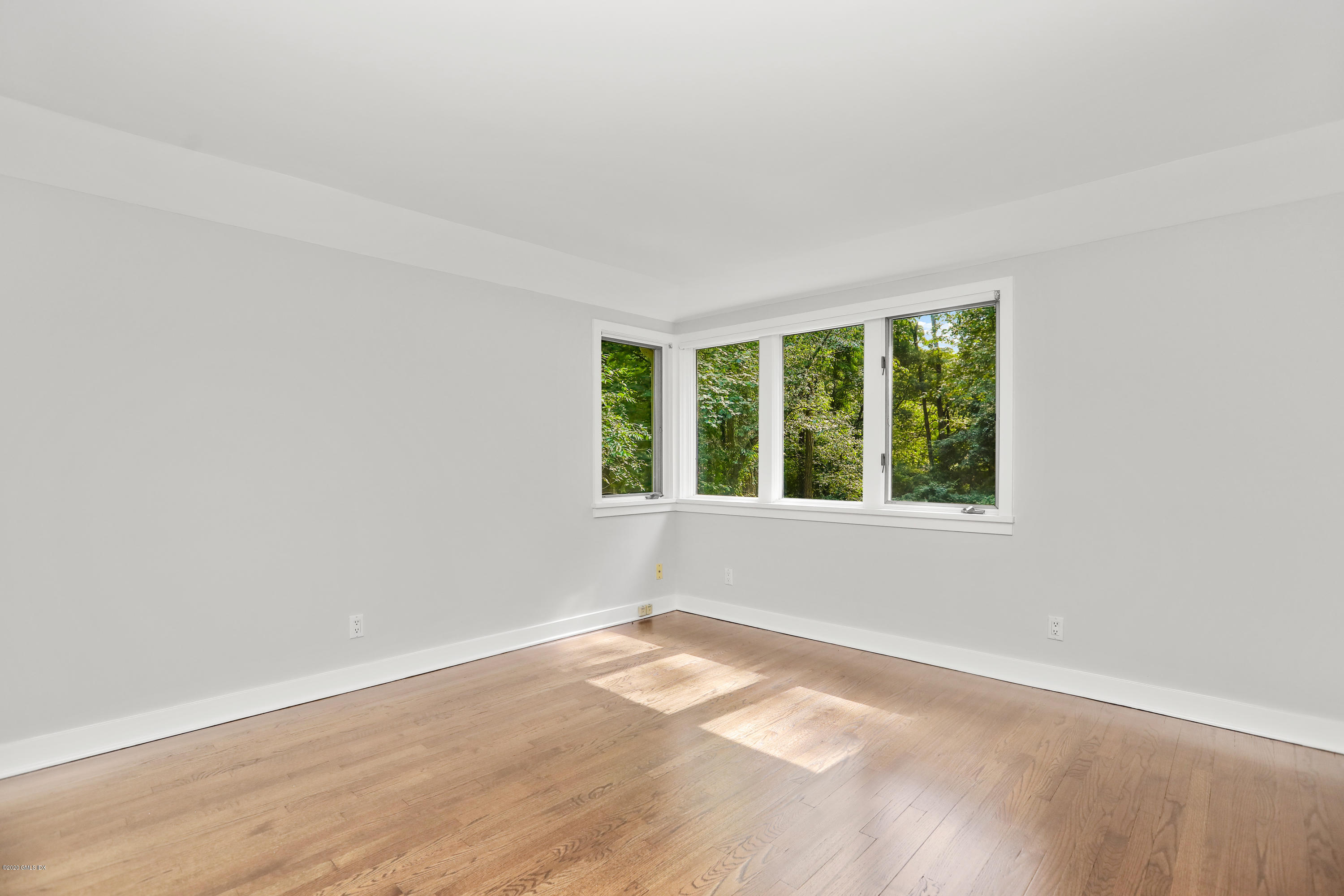 20 Harkim Road Greenwich, CT 06831 - Photo 23 of 29 026-018-023-4200x2800-300dpi