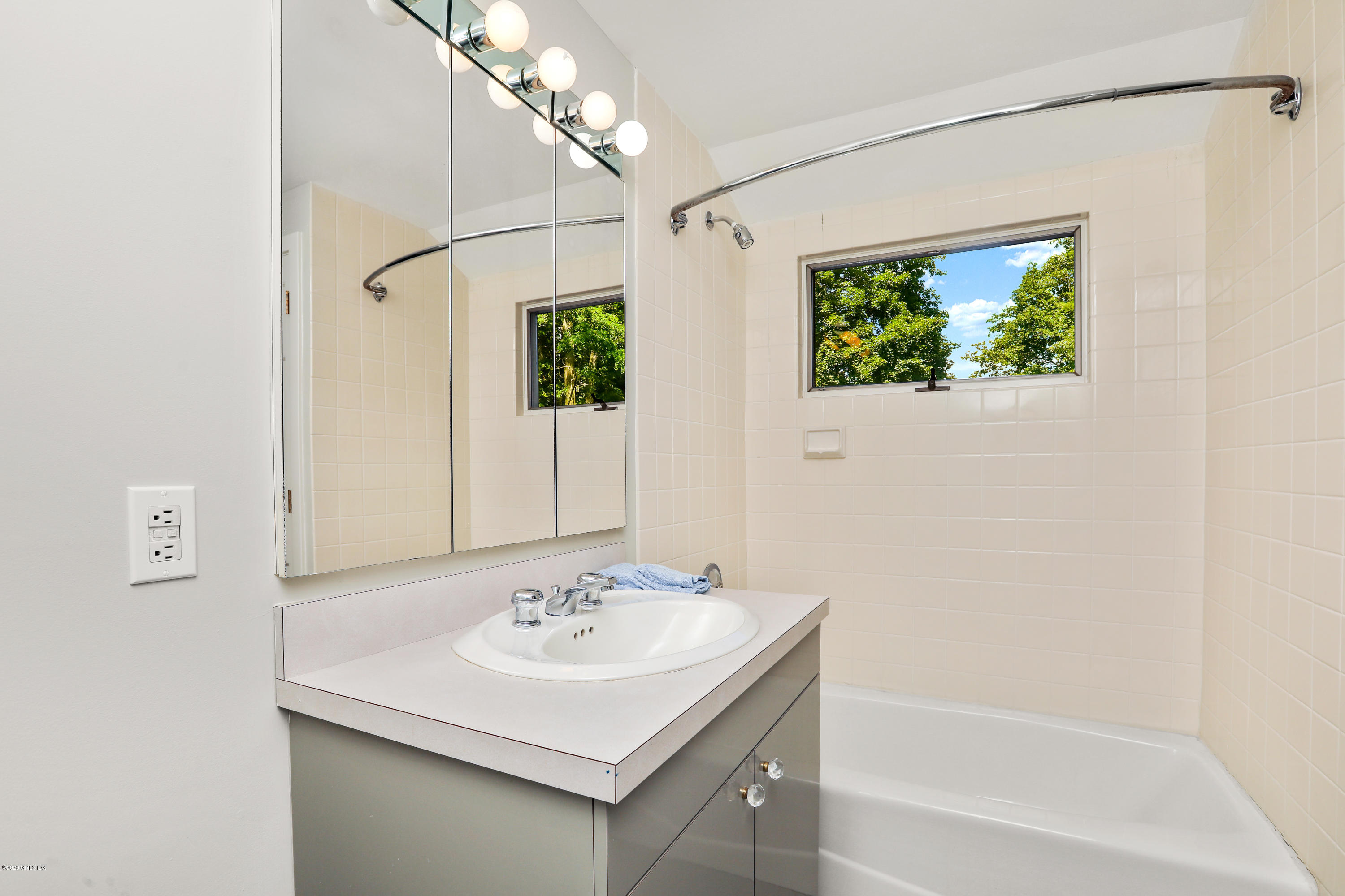 20 Harkim Road Greenwich, CT 06831 - Photo 24 of 29 028-023-025-4200x2800-300dpi