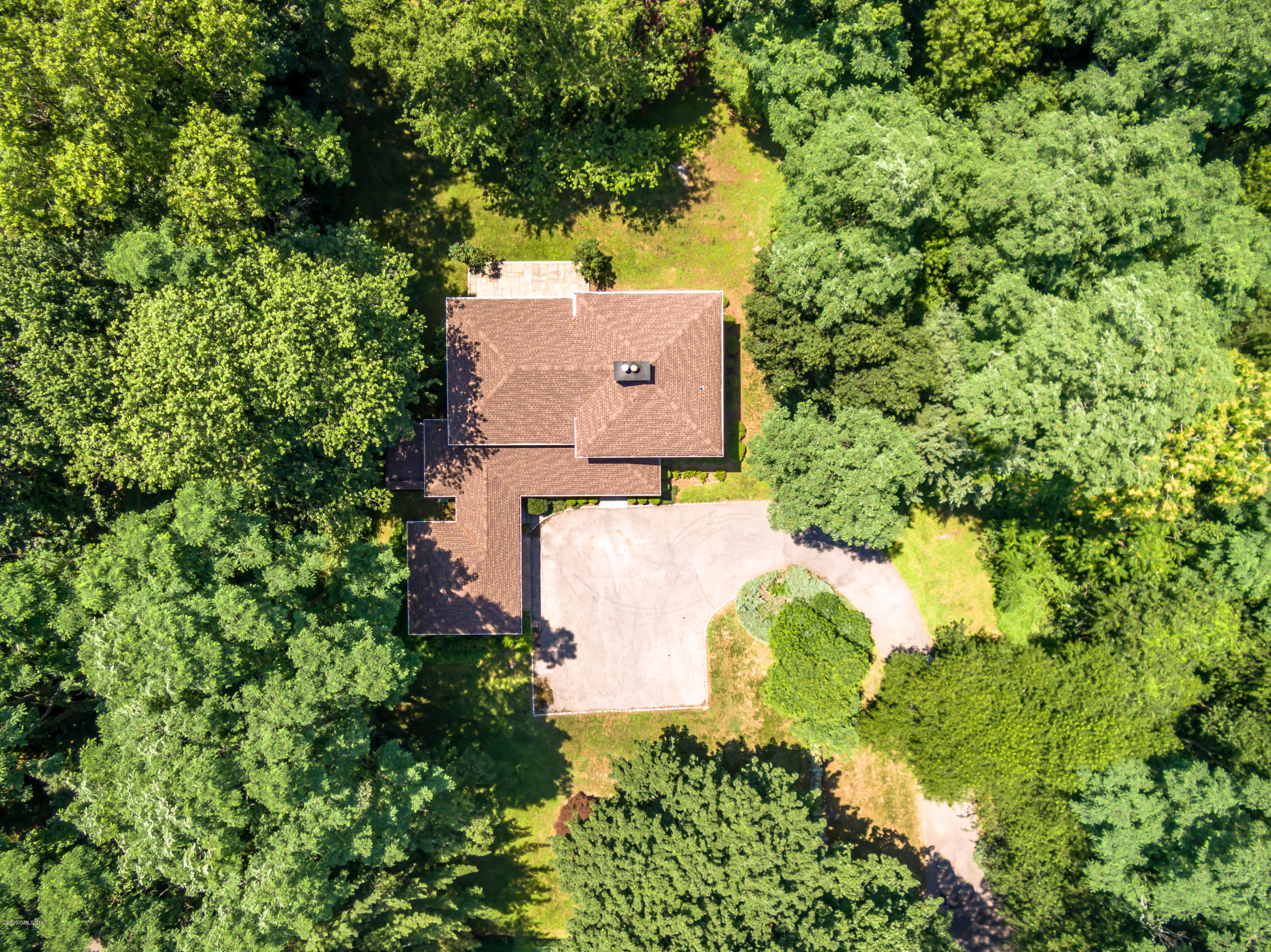 20 Harkim Road Greenwich, CT 06831 - Photo 5 of 29 SR 12