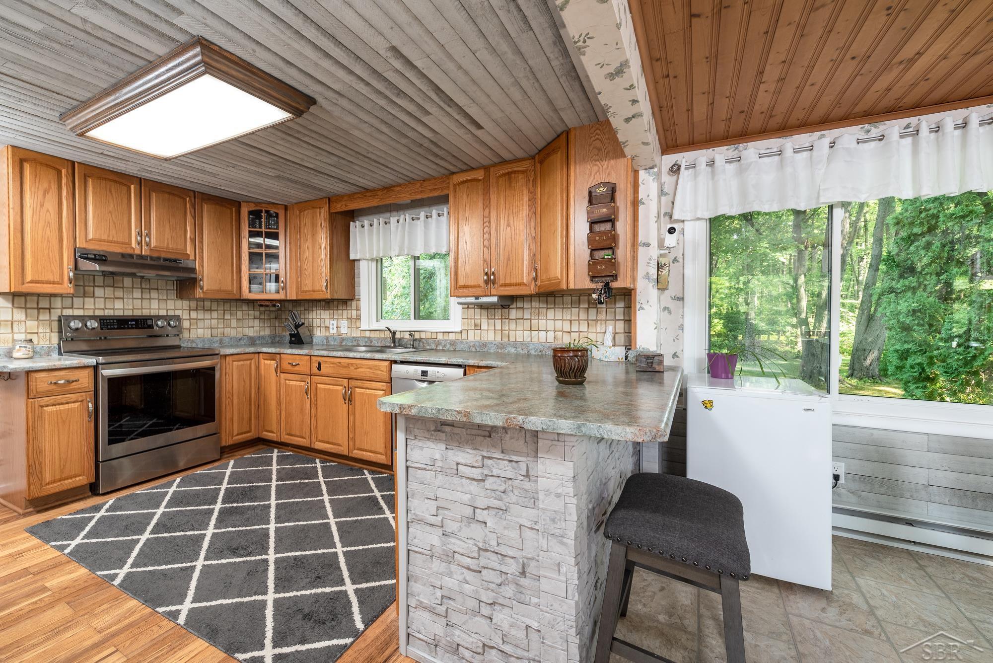 2641 East Bombay Road Midland, MI 48642 - Photo 9 of 78 50158501-d038ab7d-0f7b-4611-b0c6-a606b8a85747.JPG