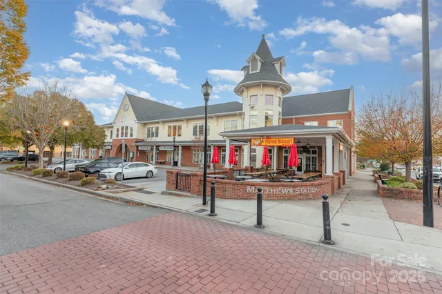 $675,000 | 419 Matthews Estates Road, Matthews, NC 28105