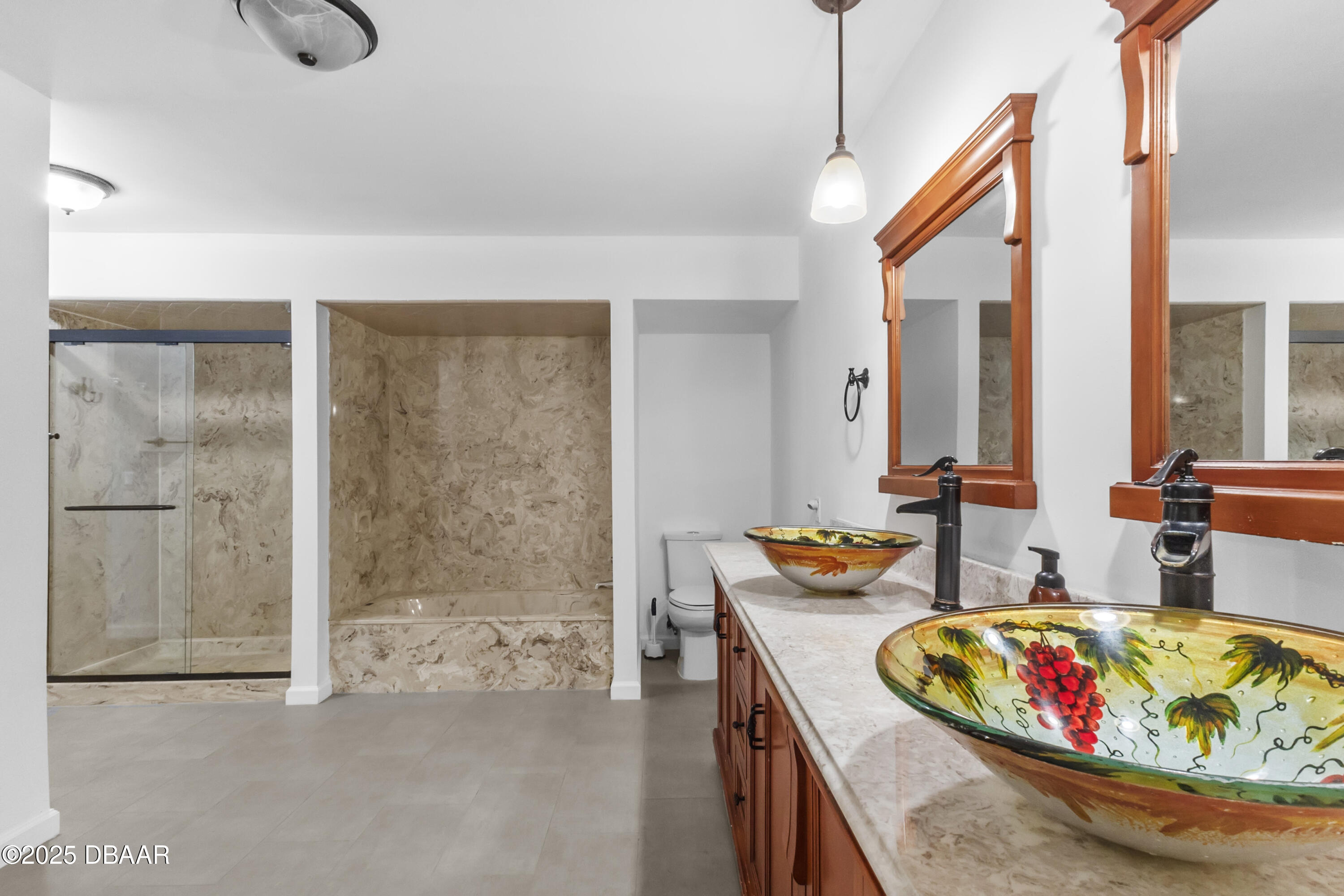 1870 Air Park Road Edgewater, FL 32141 - Photo 16 of 39 Primary Bathroom