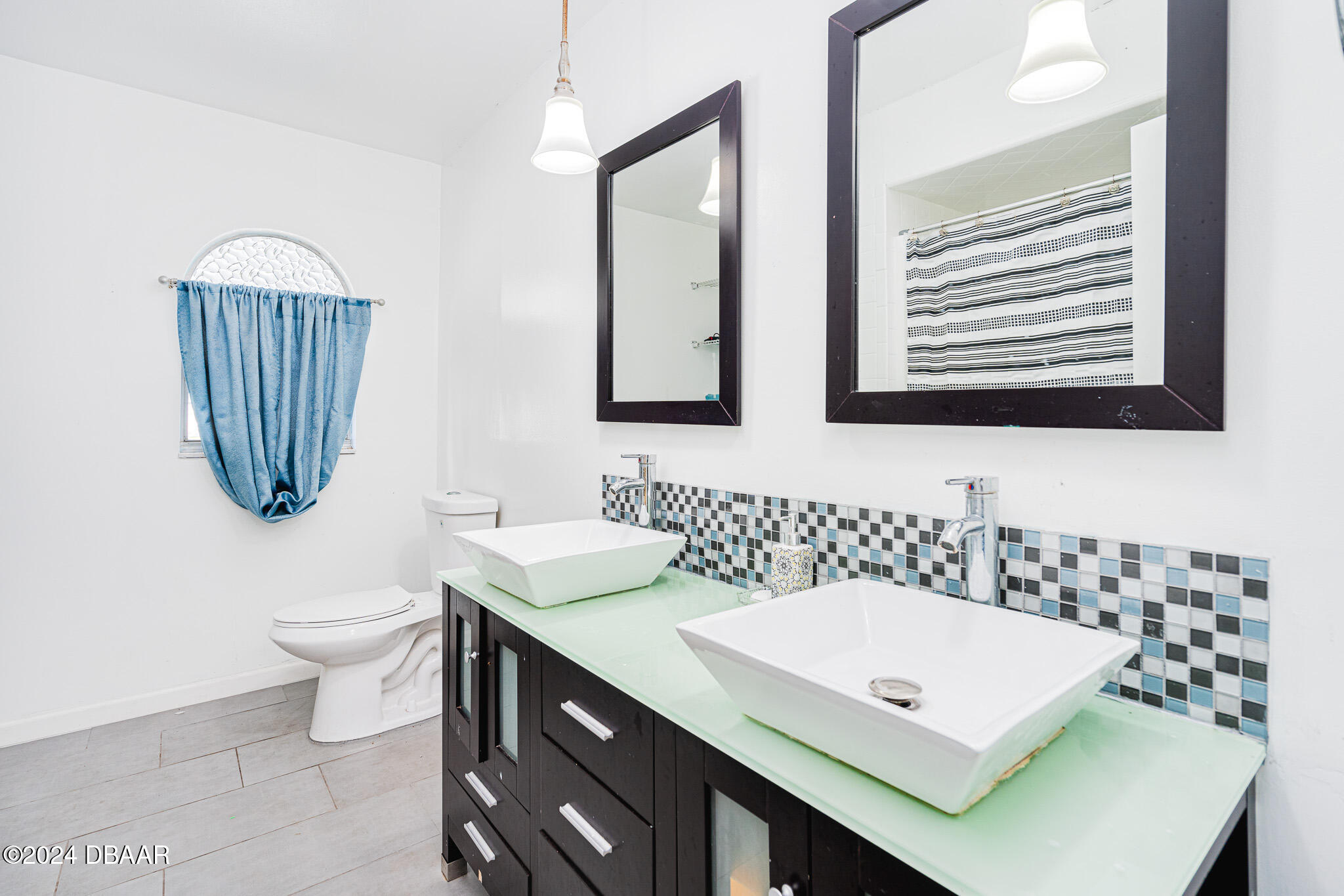 1870 Air Park Road Edgewater, FL 32141 - Photo 19 of 39 Shared Bathroom Left Side