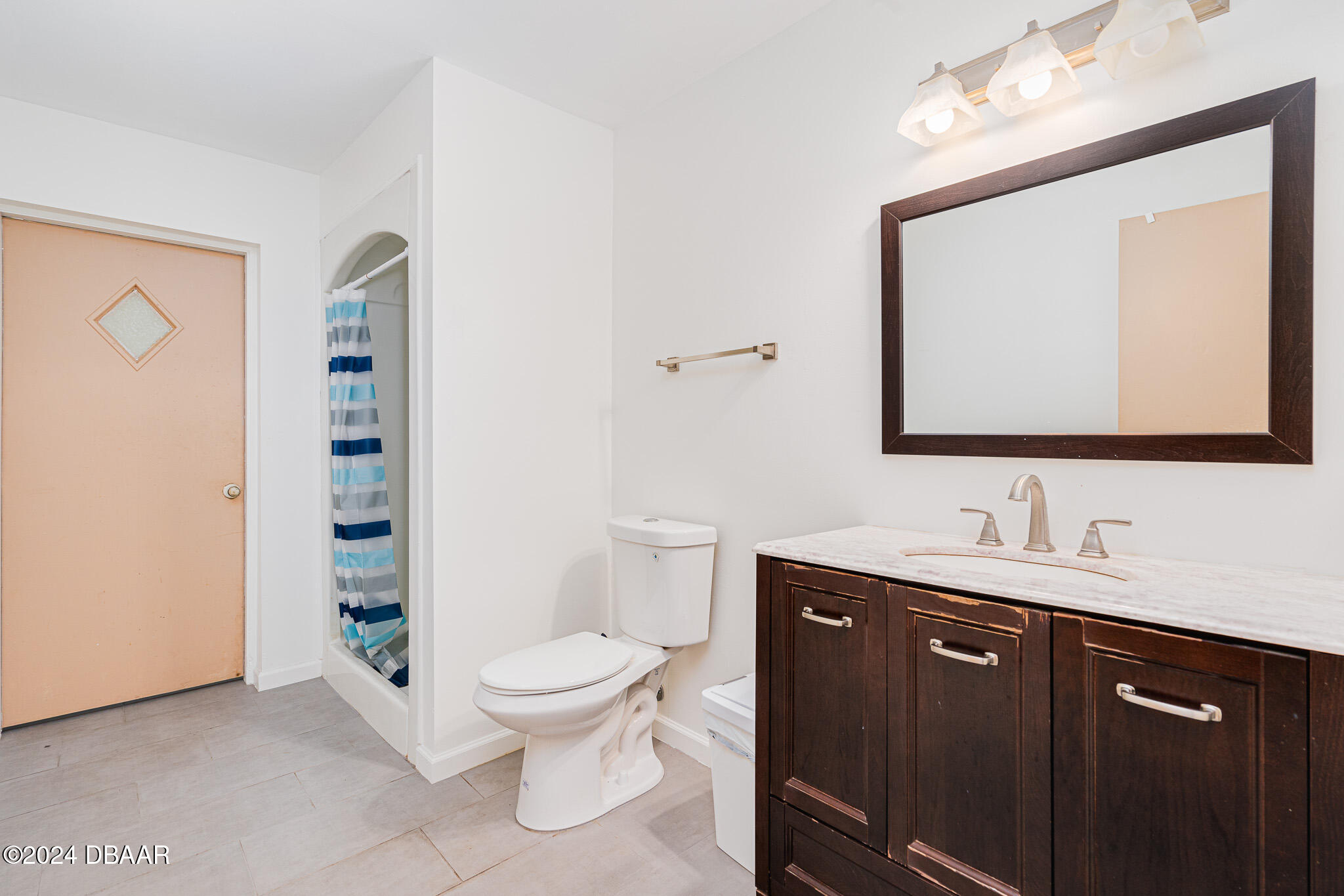 1870 Air Park Road Edgewater, FL 32141 - Photo 28 of 39 In law Suite Bathroom