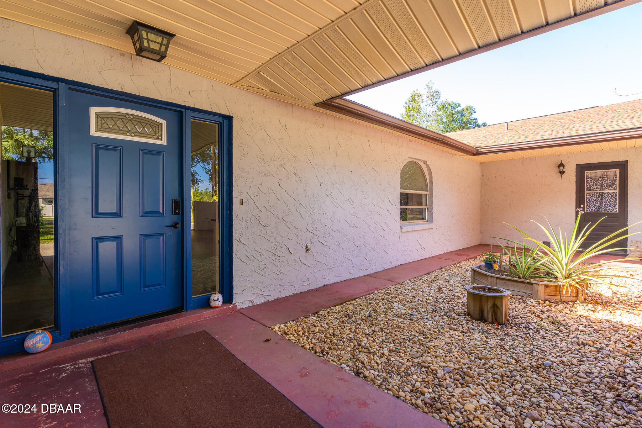 1870 Air Park Road Edgewater, FL 32141 - Photo 5 of 39 Courtyard